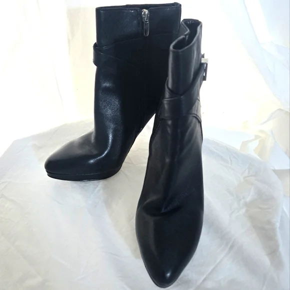 Enzo Angiolini Leather Booties NWOB ❤️ - Picture 9 of 16